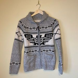Bluenotes - Zip Up Eagle Graphic Knit Sweater. Size Medium.